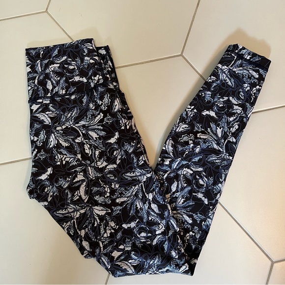 Lululemon Wunder 6 Under 7/8 Leggings - Picture 3 of 3